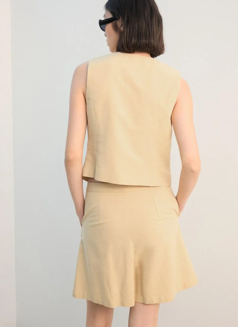 مانجو شورت كتان بقصة مستقيمة