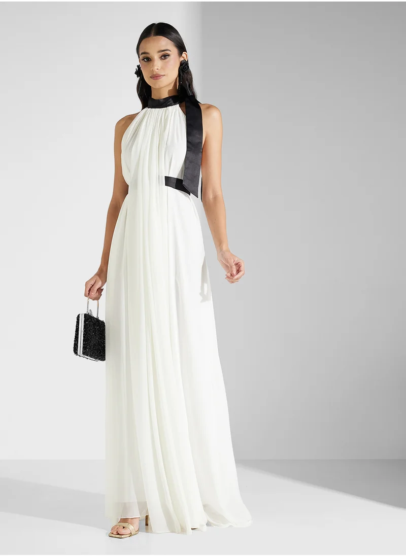 جولدن ابل TIE NECK BELTED MAXI DRESS