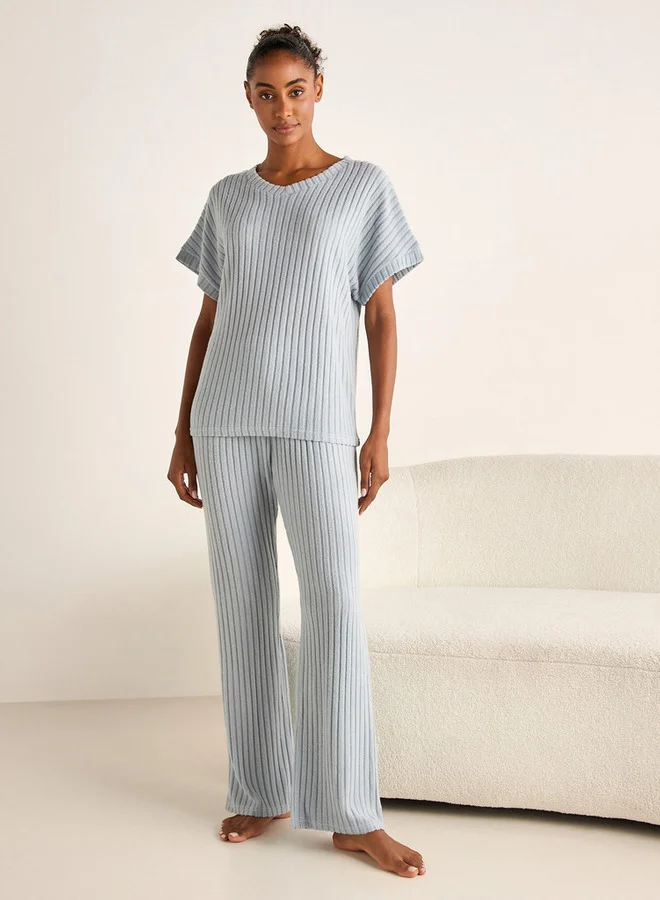 سبلاش فيڤ طقم بيجامة بياقة على شكل حرف  مضلعة وخصر مطاطي