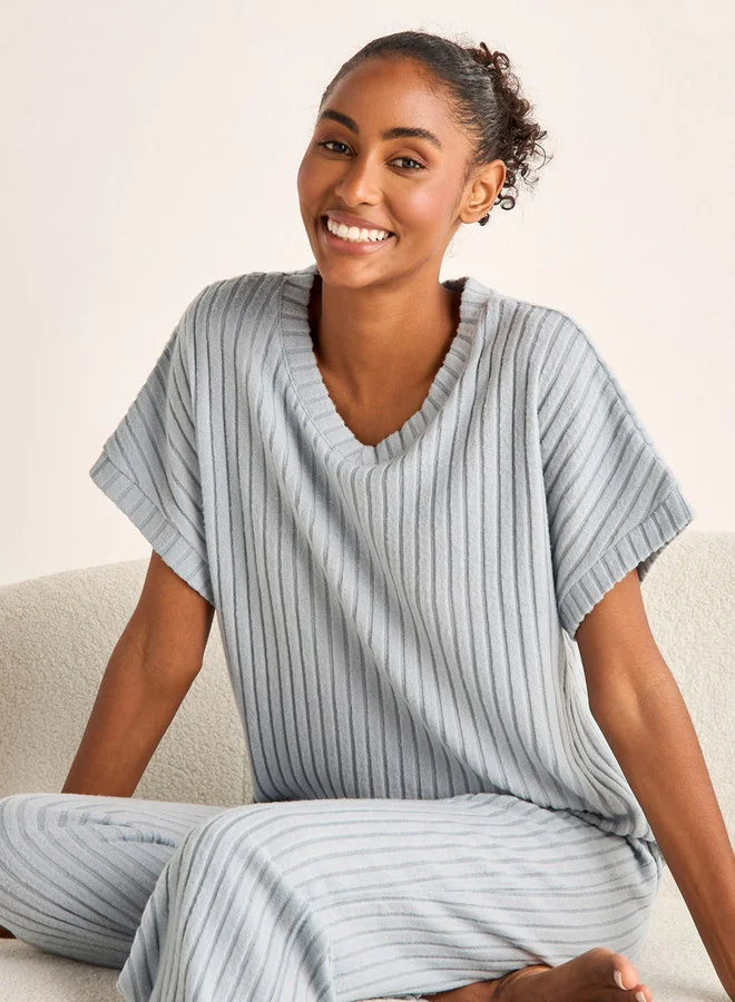 سبلاش فيڤ طقم بيجامة بياقة على شكل حرف  مضلعة وخصر مطاطي