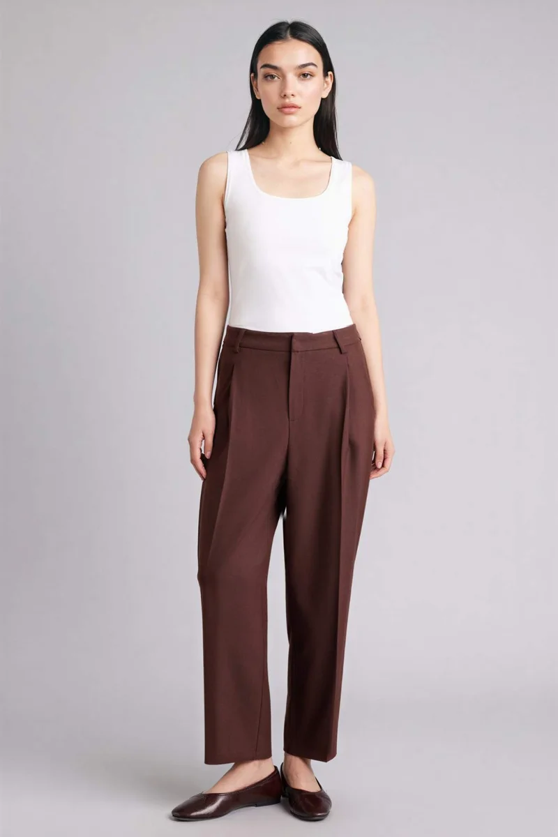 ديفاكتو Carrot Fit High Waist Straight Leg Trousers