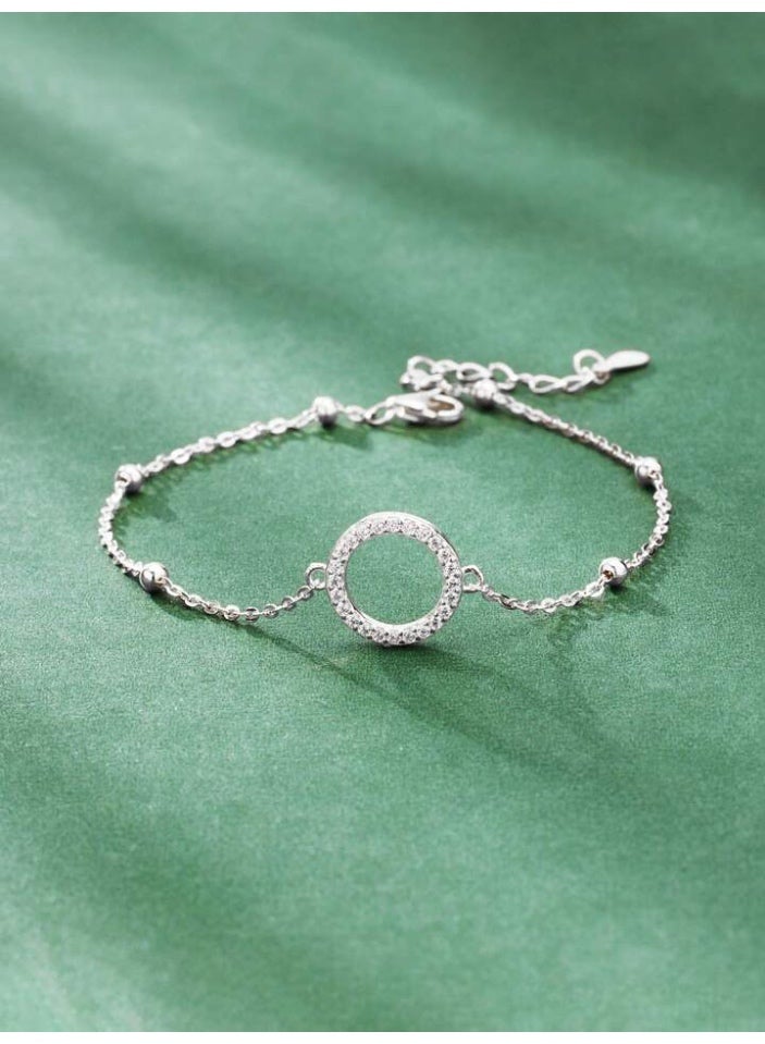 925 ستيرلنغ سيلفر تشارمز اسوارة دائرية فاخرة من الفضة الاسترلينية عيار 925 بتصميم أنثوي راقٍ مرصعة بفصوص لامعة تضيف لمسة من الأناقة والفخامة لإطلالتك اليومية والمناسبات الخاصة - Image 2