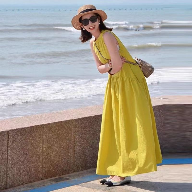 French Style Yellow Halter Neck Sleeveless Dress for Summer Beach Vacation 2025 - Image 3