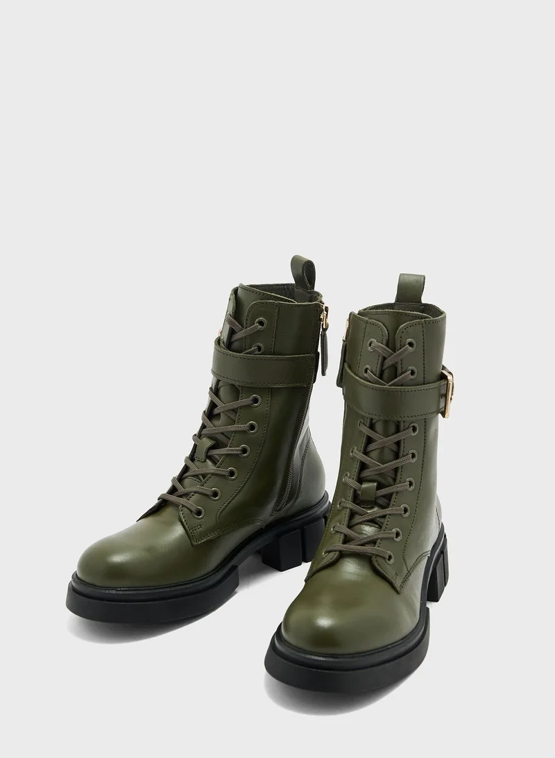 TOMMY HILFIGER Feminine Biker Boot