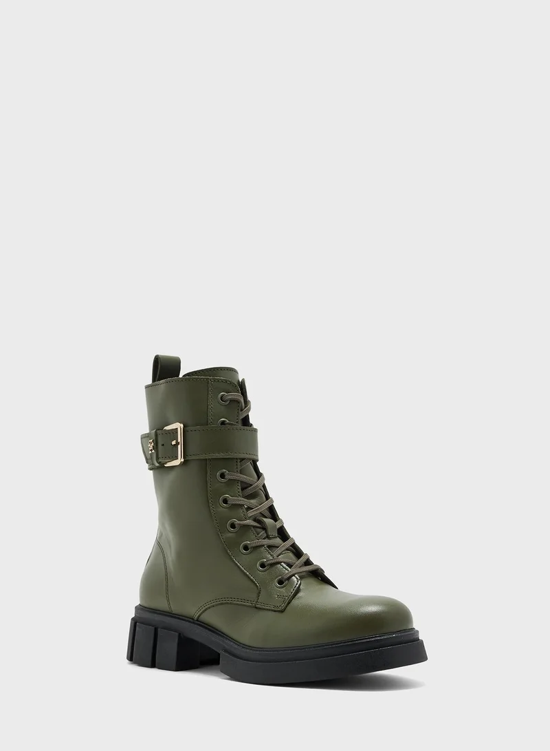 TOMMY HILFIGER Feminine Biker Boot