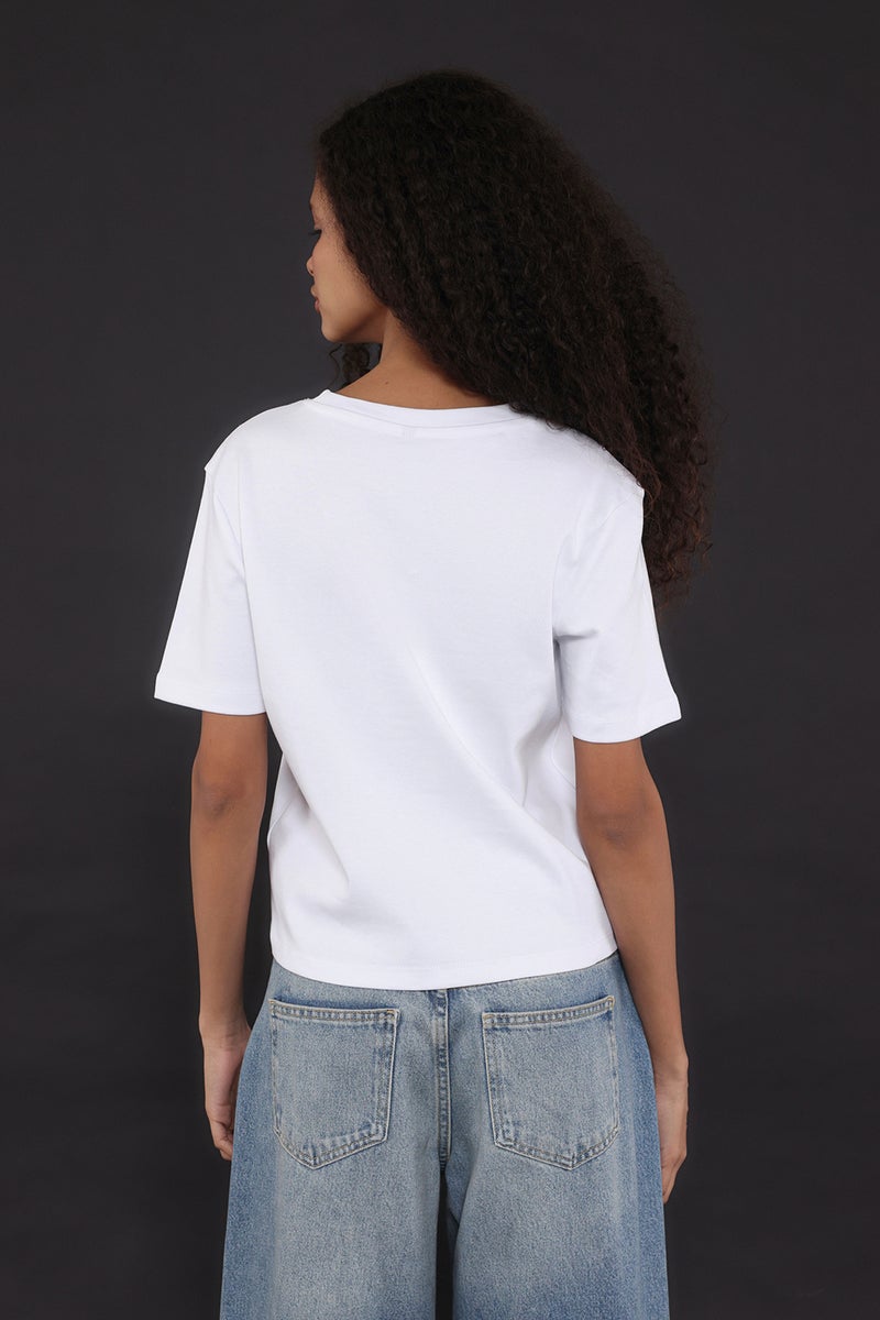 trendyol Ecru Tok Fabric Crew Neck Short Sleeve Regular Cut Knitted T-Shirt - Image 4