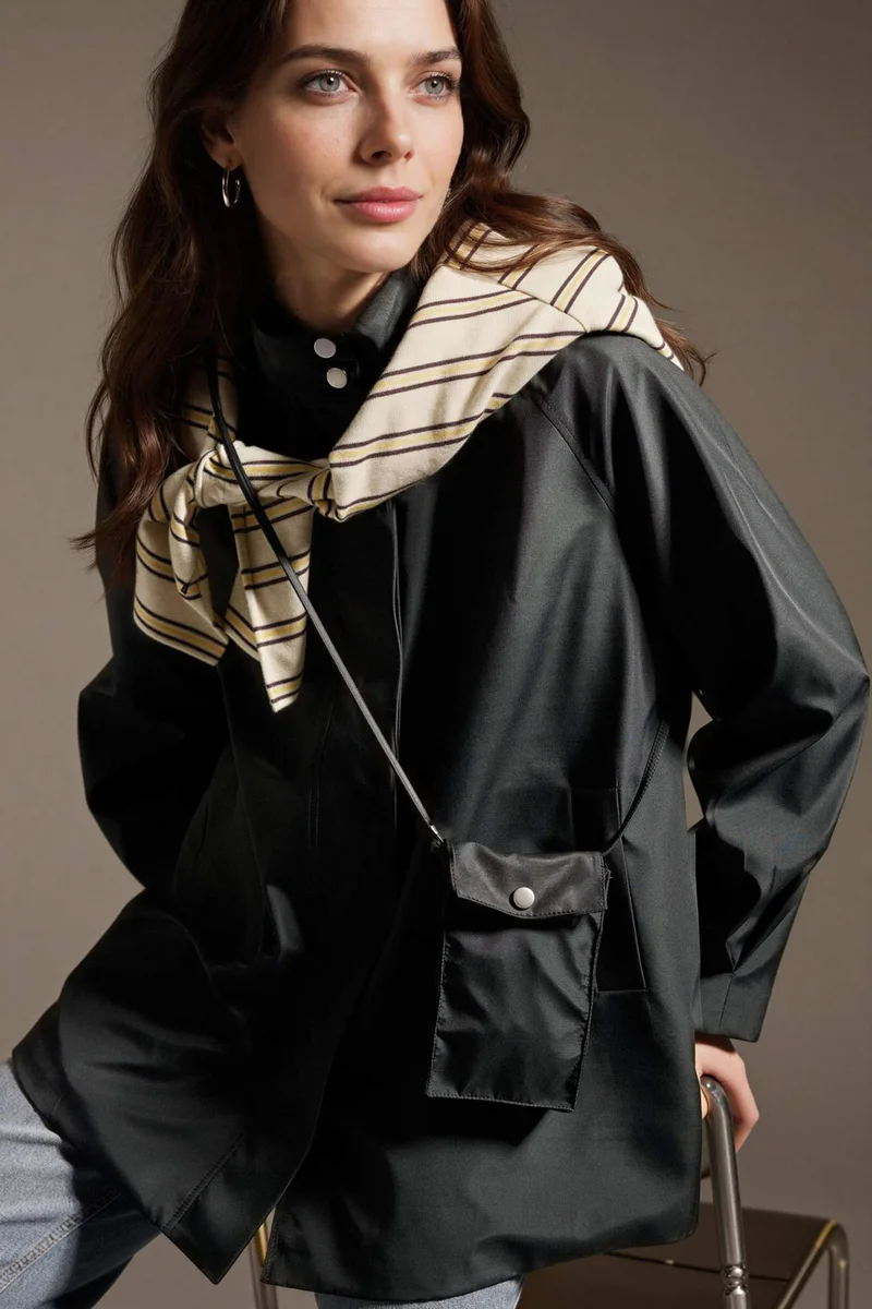 ديفاكتو Loose Fit Trenchcoat