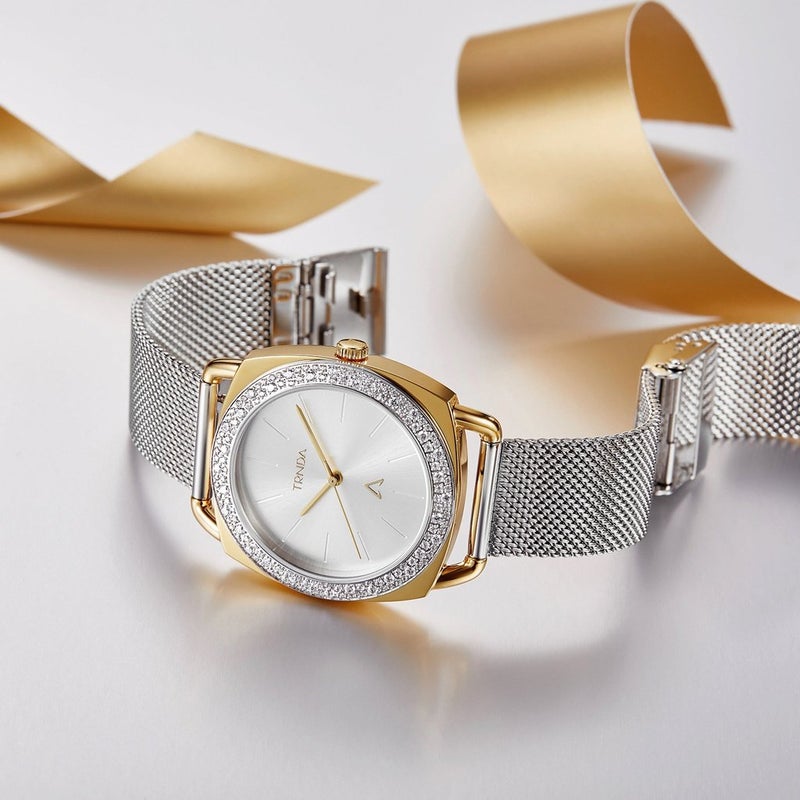 ترندا ساعة نسائية من TRNDA بإطار من الفولاذ المقاوم للصدأ باللون الذهبي وسوار من الفولاذ المقاوم للصدأ باللون الفضي. - Image 5