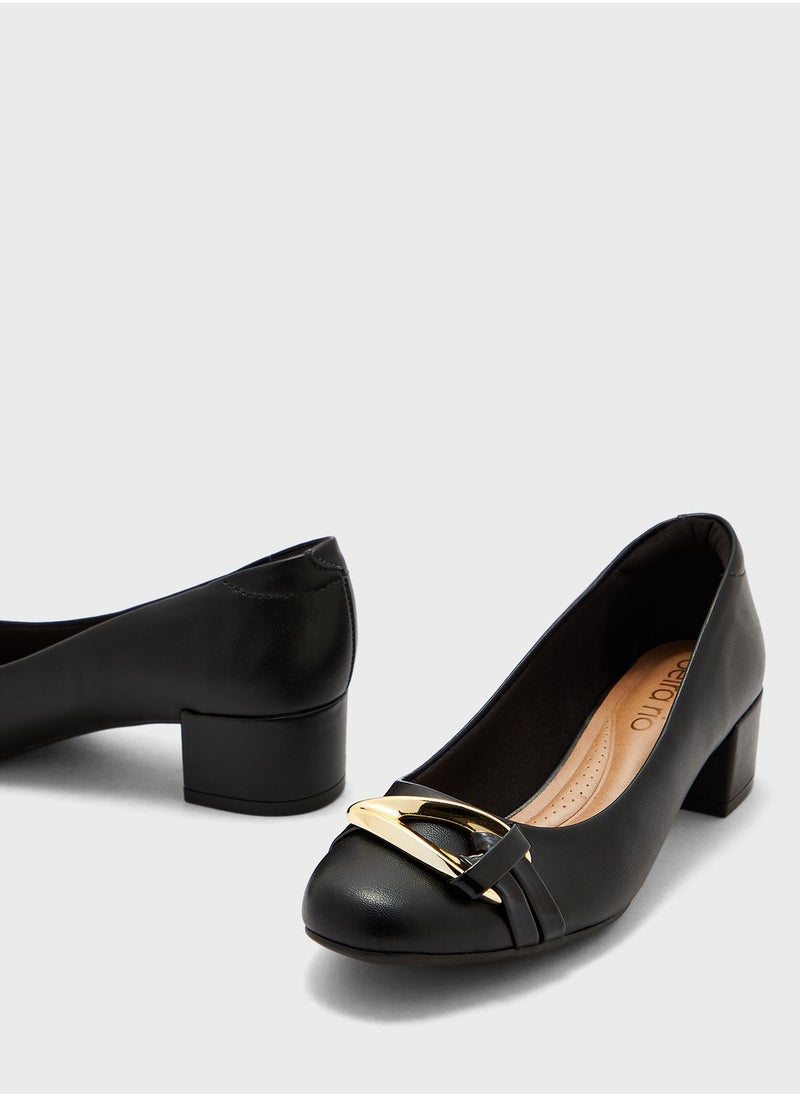 Beira Rio - Destiny Close Toe Mid Heel Pumps - Image 1