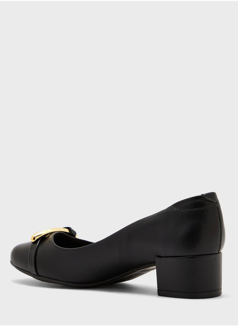 Beira Rio - Destiny Close Toe Mid Heel Pumps - Image 1
