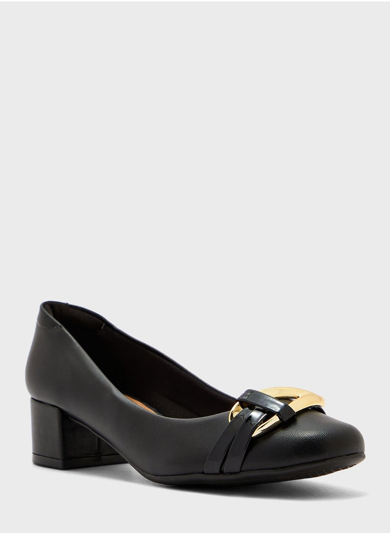 Beira Rio - Destiny Close Toe Mid Heel Pumps - Image 1