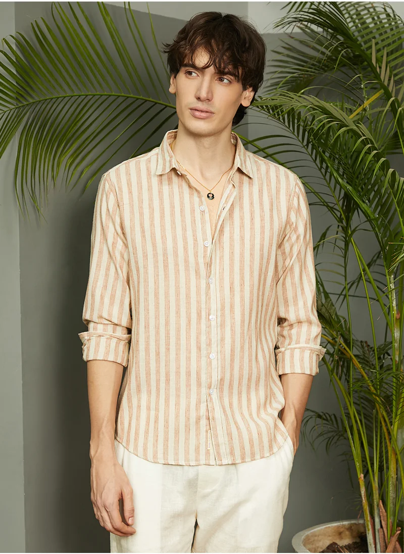 Campus Sutra Campus Sutra Men's Tan Brown Heathered-Stripe Shirt For Casual Wear | Spread Collar | Long Sleeve | Button Closure | Shirt Crafted With Comfort Fit For Everyday Wear