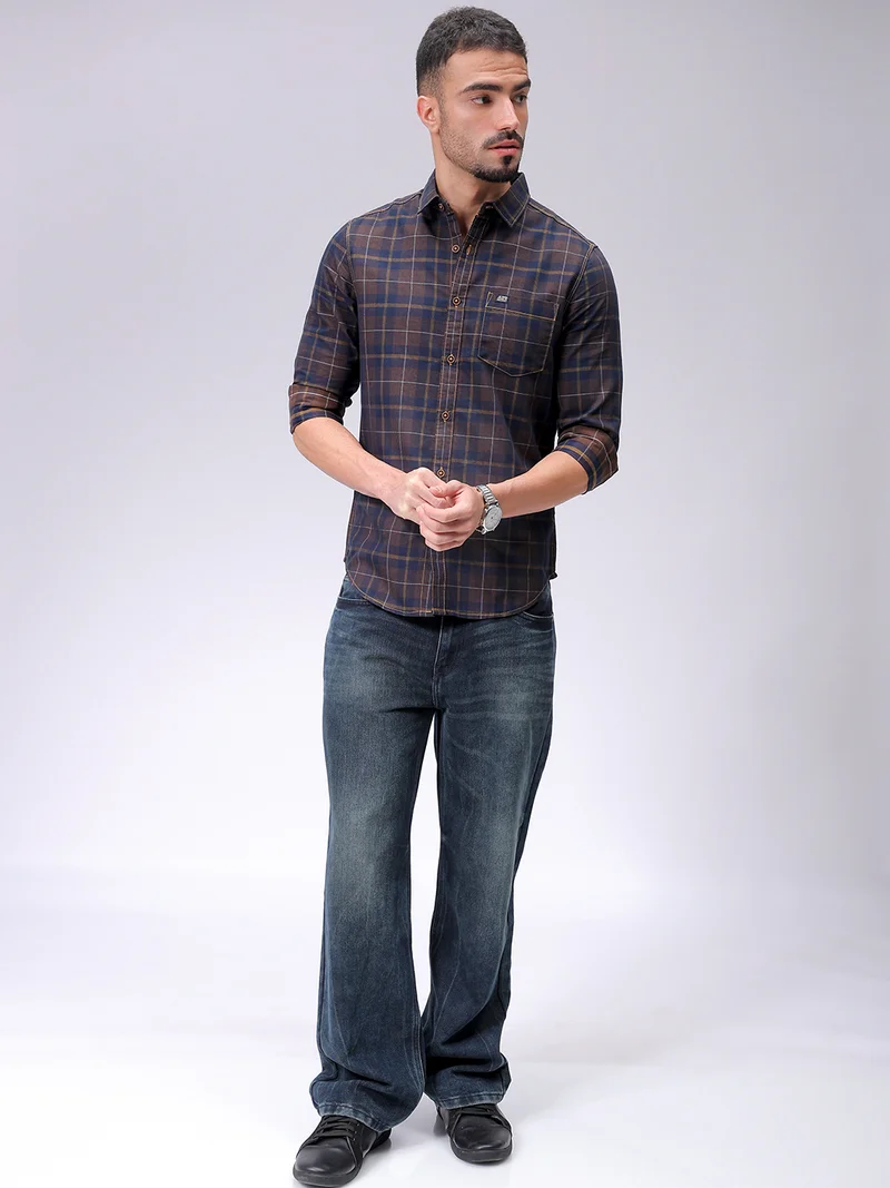 The Indian Garage Co Men Slim Fit Checkered Full Sleeves Cutaway Collar Casual Shirt