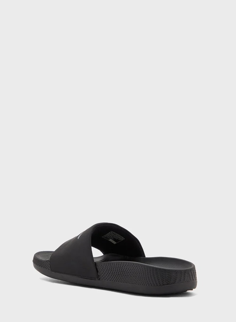 SKECHERS Hyper Slide