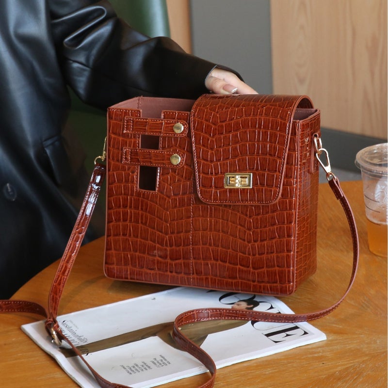 Spring Explosions Crocodile Pattern Water Cup Bag Outdoor Portable Shoulder Crossbody Bag Fashionable All-Match Multifunctional Small Square Bag - Image 2
