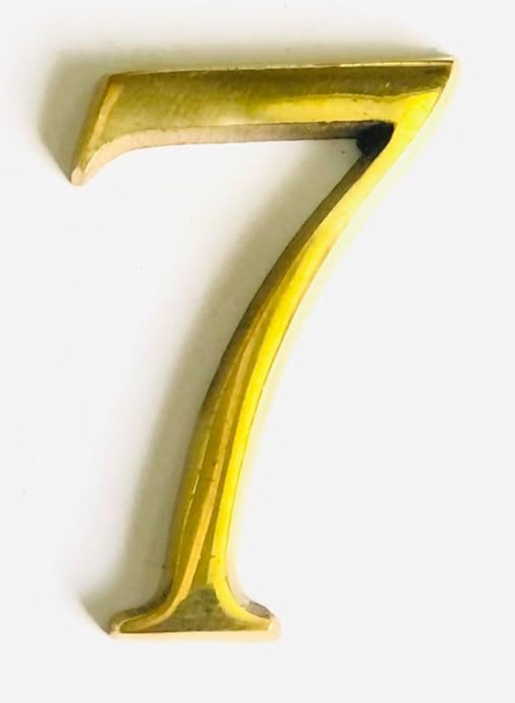 أرقام أبواب شقة – رقم 7 – ملحقات الباب الخشبي – أرقام باب شقة – الخامة: نحاس – صناعة مصرية – لون نحاسي ذهبي