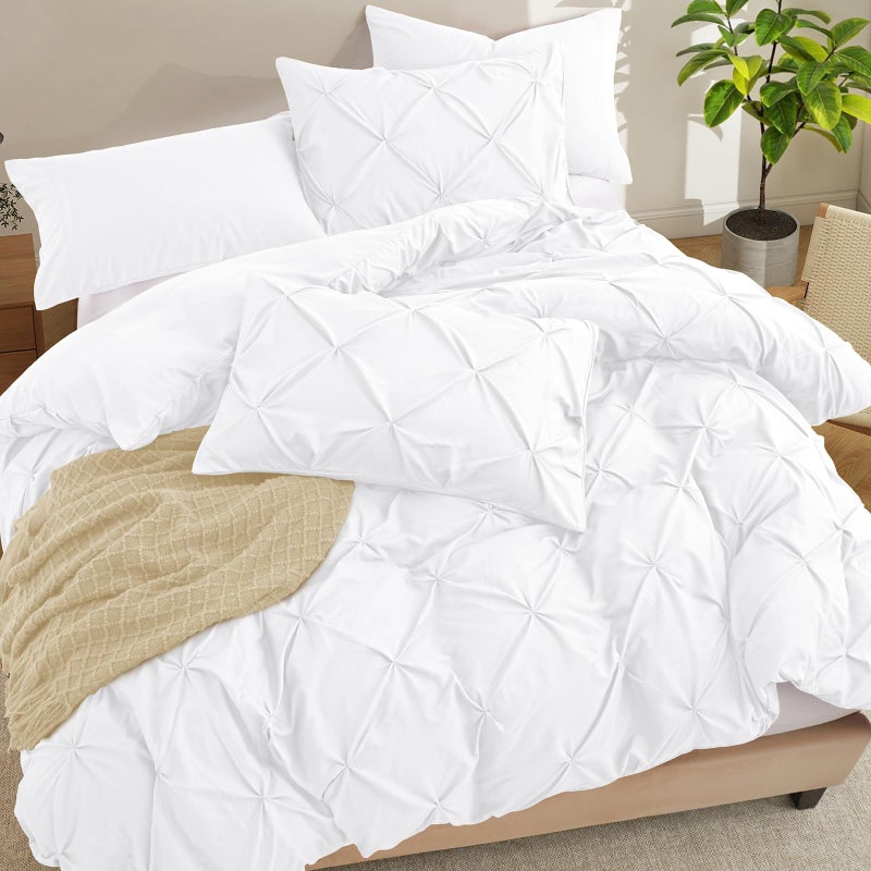 VACVELT Pintuck Pillow Cases King Size Set of 2, White Pillow Shams Decorative Pillowcases with Envelope Closure, Pinch Pleated Microfiber Pillowcases, Wrinkle and Stain Resistant - Image 3