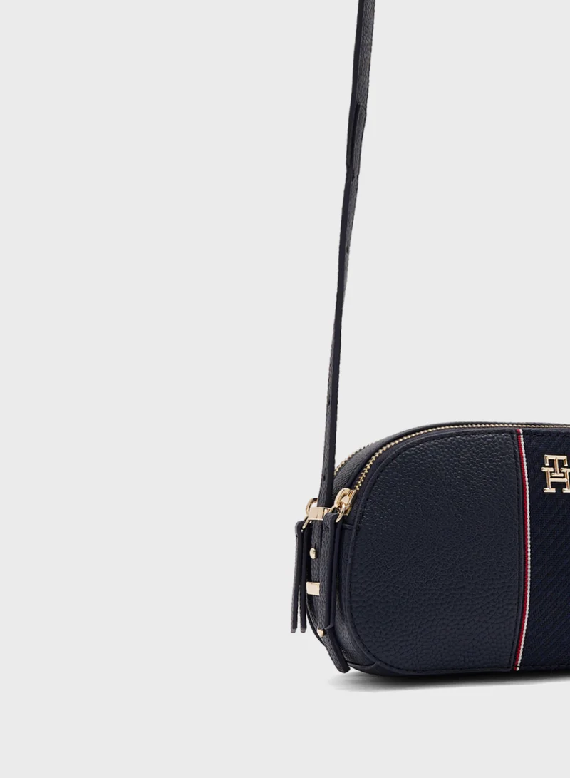 TOMMY HILFIGER Logo Detail Zip Over Crossbody