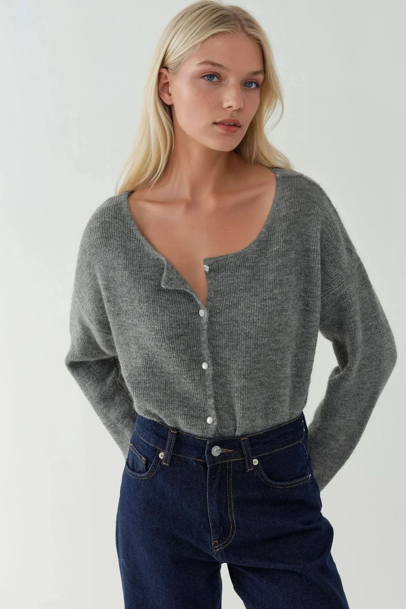 Hiccup Ultra Soft Crew Neck Buttoned Dual-use Cardigan