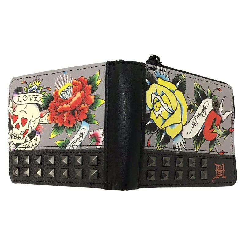 Ed Hardy محفظة ثنائية الطي ED HARDY مزينة بطبعة الحب والورود مع مسامير هرمية وإغلاق بالضغط - Image 3