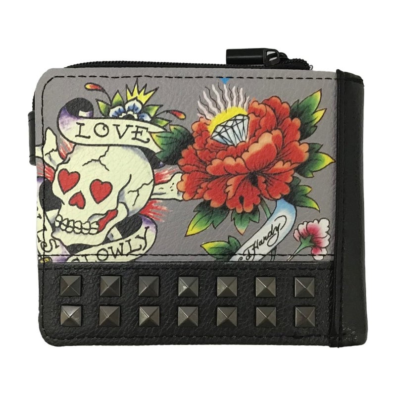 Ed Hardy محفظة ثنائية الطي ED HARDY مزينة بطبعة الحب والورود مع مسامير هرمية وإغلاق بالضغط - Image 2
