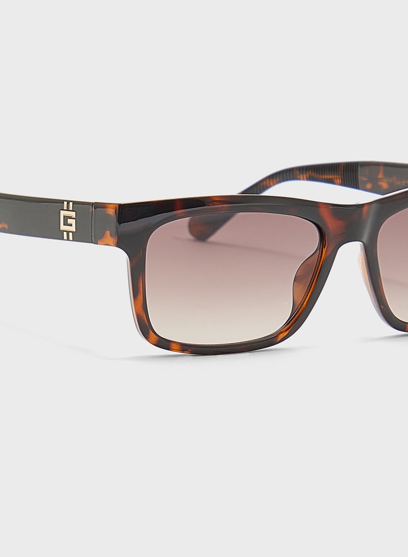 GUESS Gu0022152F57 Wayfarers Sunglasses  - Image 3