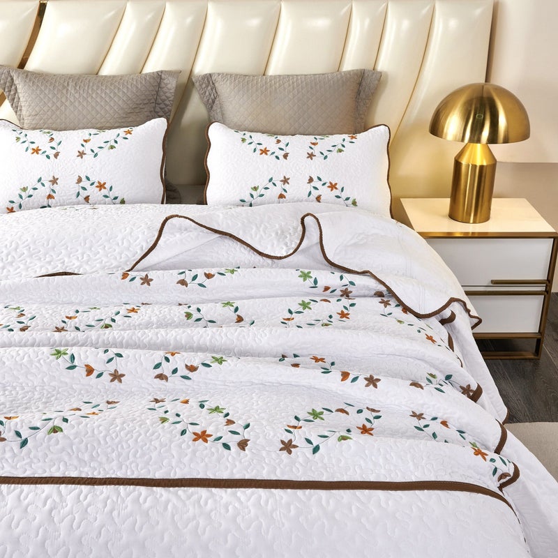 Tricolor Floral Embroidered Quilt Cover Set Full Queen Size 3 Pieces - Image 2