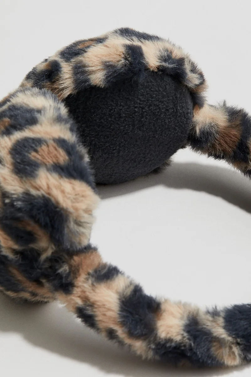 اتش اند ام غطاء أذنين مبطن