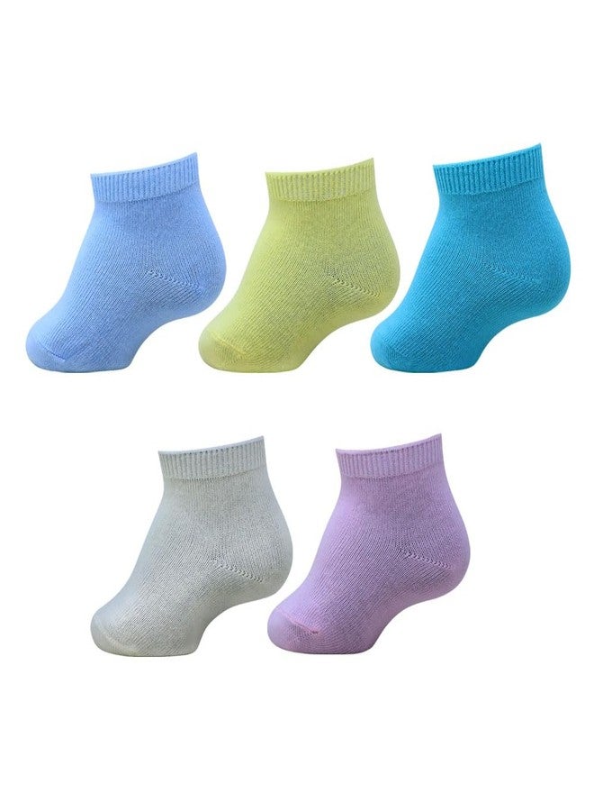 موستانغ جوارب موستانج الأساسية للأطفال - مزيج قطني فاخر للأطفال | جوارب مريحة ومتينة للاستخدام اليومي | مثالية للمدرسة ووقت اللعب | من 4 إلى 6 سنوات - Image 1