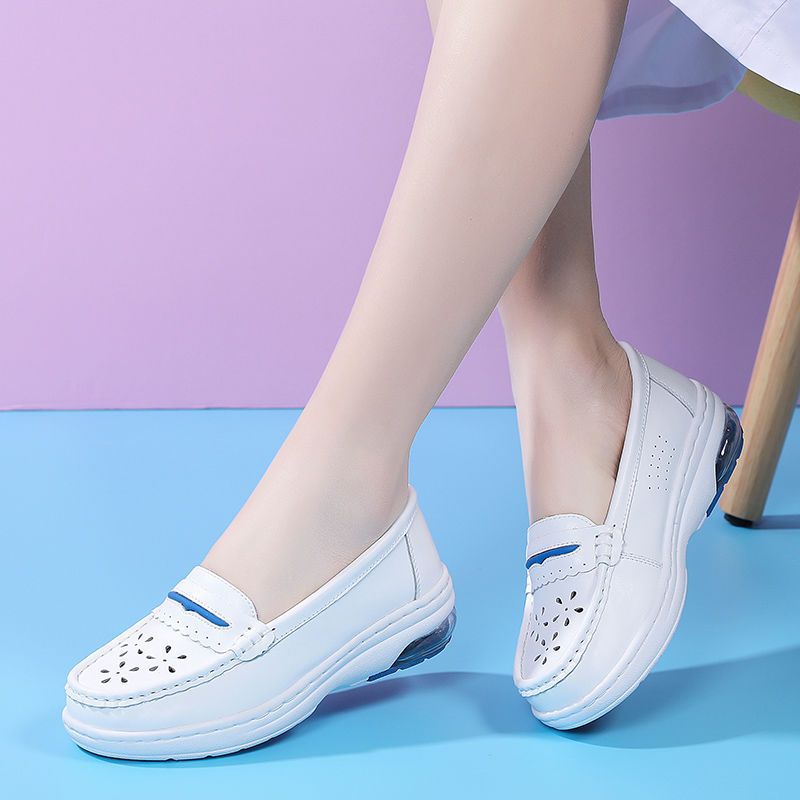 Elastic Medical Work Shoes Women'S Nurses Shoes Women'S Soft Sole Breathable Wedge Non-Slip Leather Thick Sole Increased Air Cushion Bottom - Image 1