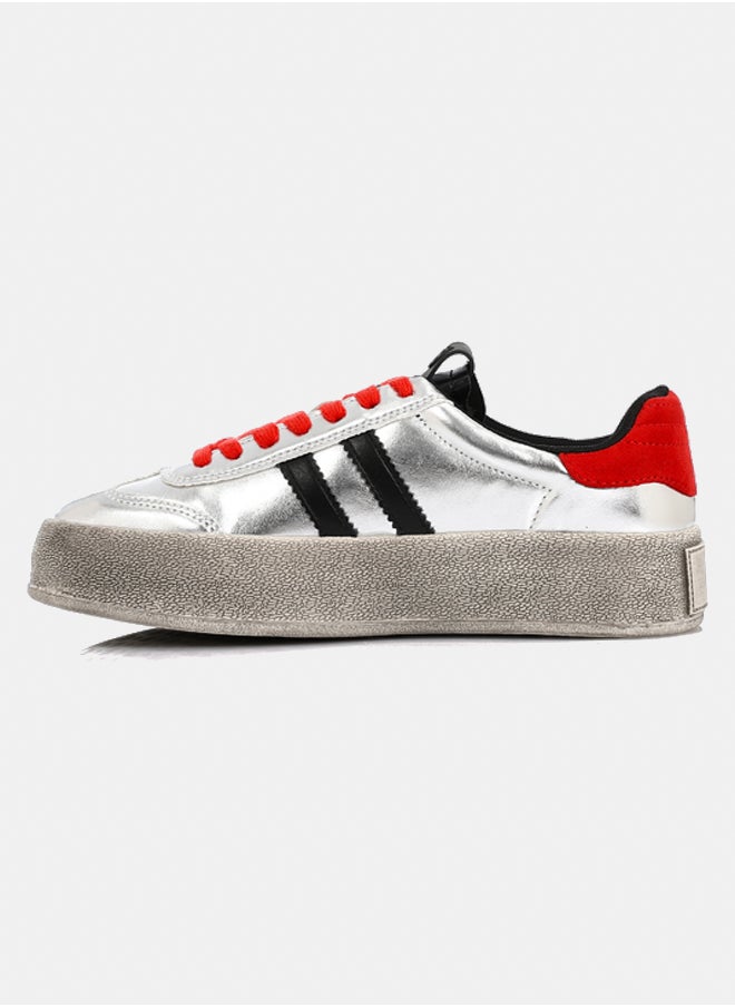 DejaVu Fashionable Sneakers  - Image 4