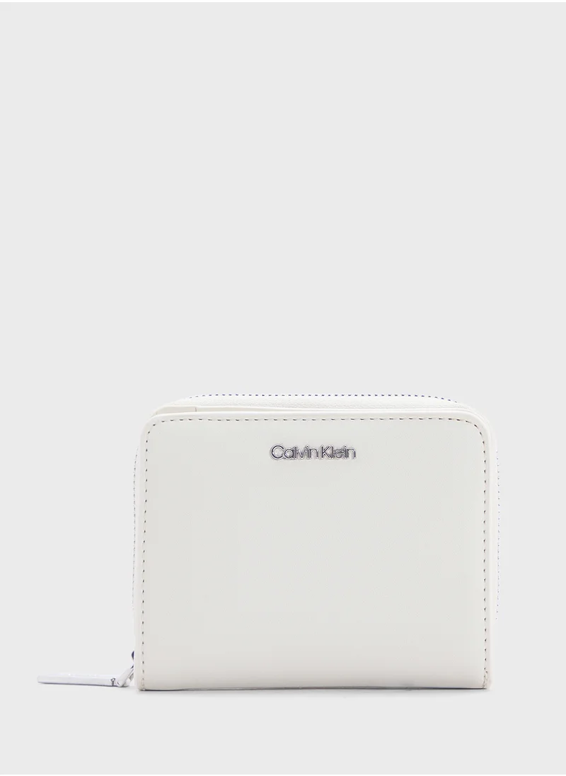CALVIN KLEIN MEDIUM ZIP WALLET