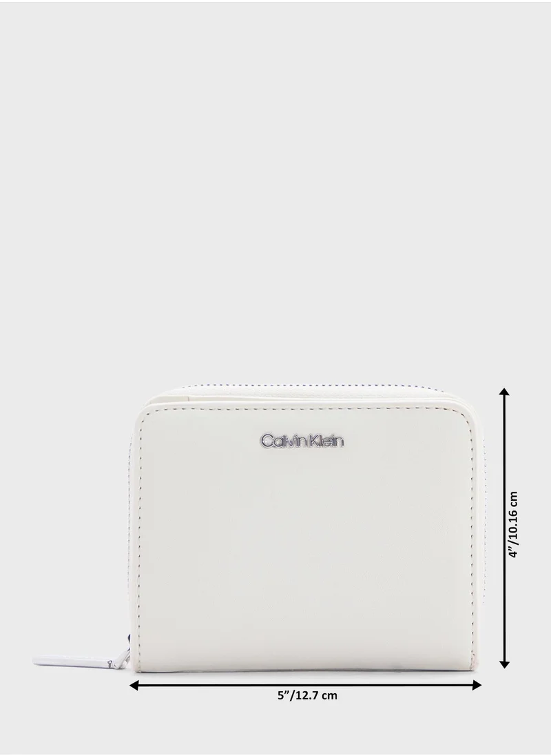 CALVIN KLEIN MEDIUM ZIP WALLET
