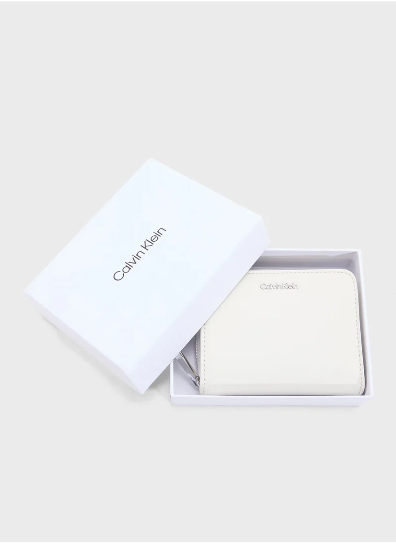 CALVIN KLEIN MEDIUM ZIP WALLET