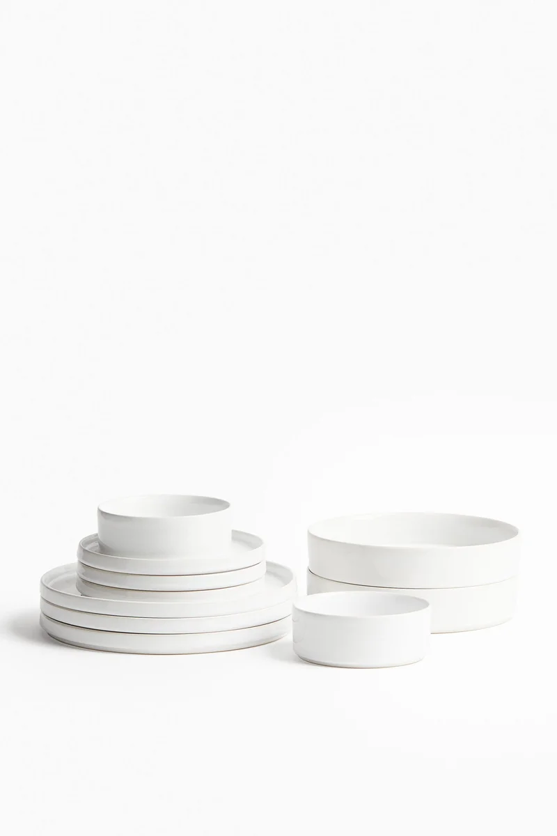 H&M 2-pack stoneware mid plates