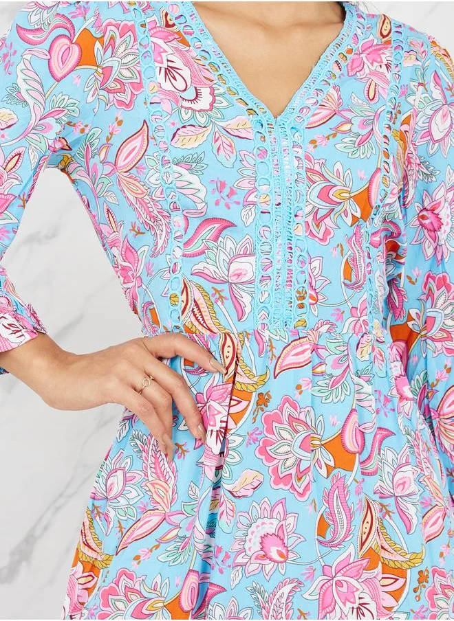 ستايلي Lace Detail Floral Print A-Line Maxi Dress