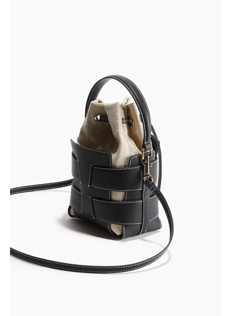 اتش اند ام Crossbody Bucket Bag