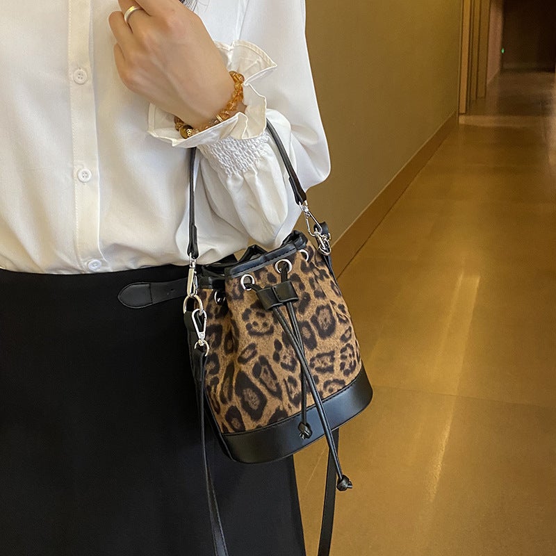 Leopard-Print Drawpack Bucket Bag 2024 Autumn New Fashion Fashionable Women'S Bag Korean-Style Trendy Shoulder Crossbody Bag - Image 3