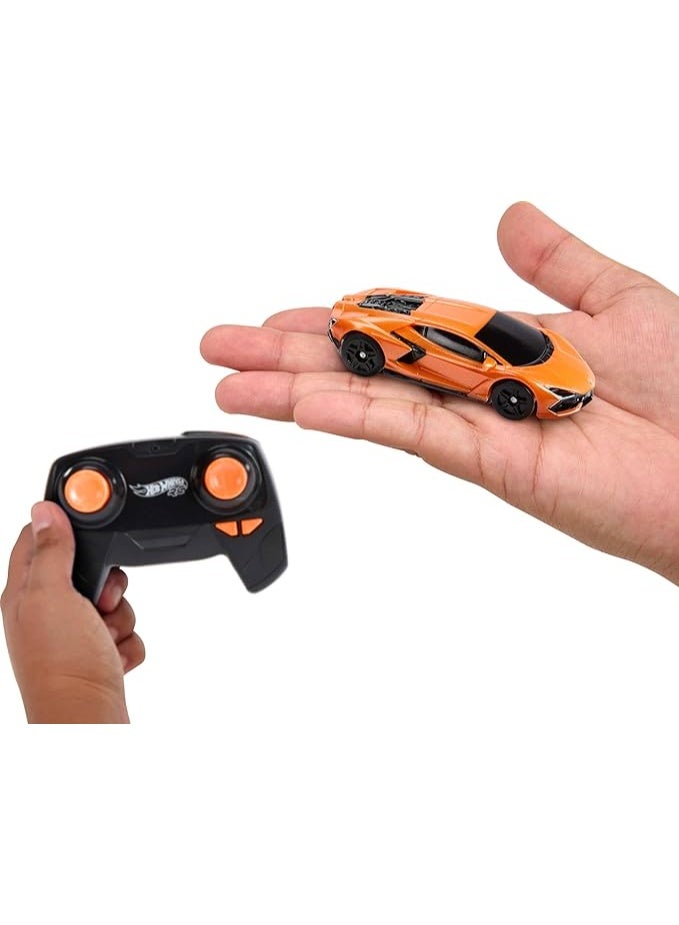 Hot Wheels سيارة هوت ويلز RC لامبورغيني ريفولتو 1:64 HWW55 - Image 3