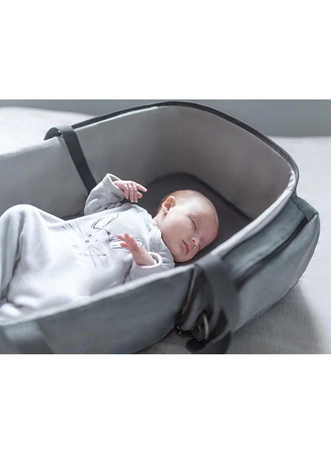 بيبي موف Travelnest Travel Cradle In Gray, Compact And Lightweight, Easy Setup, Comfortable Sleeping Surface, Breathable Fabric