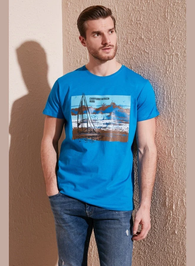 بوراتي تيشيرت رجالي قطن % بقصة ضيقة وياقة دائرية وطبعة بوراتي