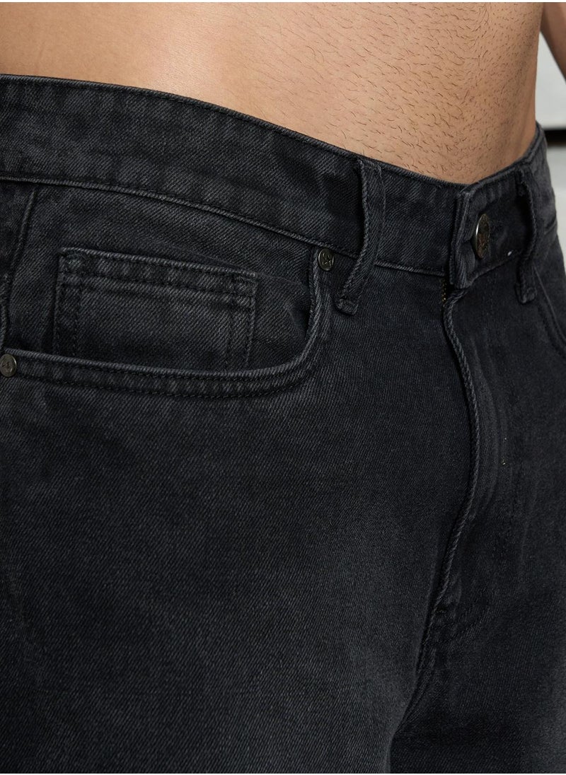 HIGH STAR Relaxed Fit Mildly Distressed Light Fade Jeans for Men  - Image 5