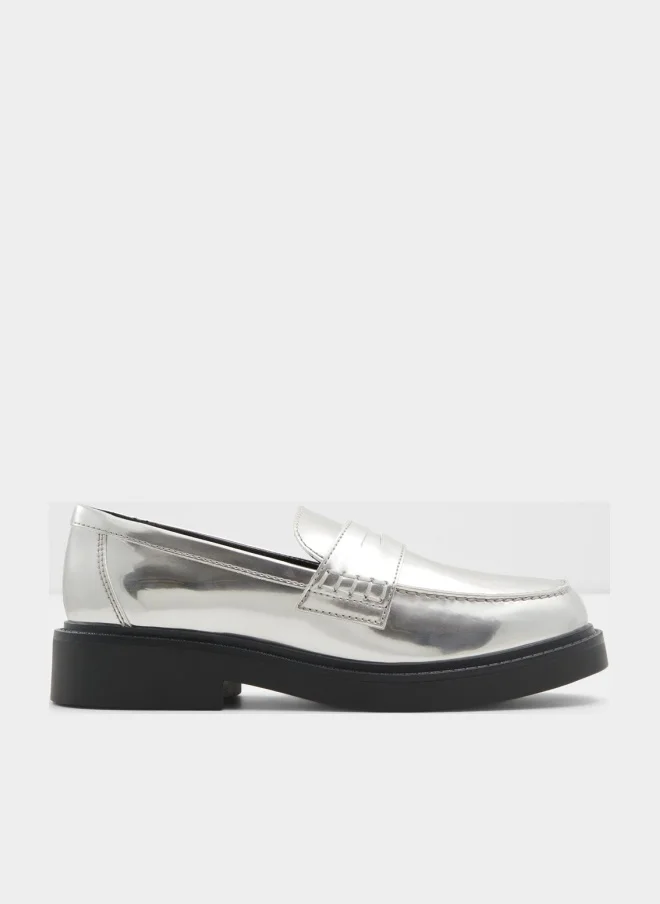 VERIMA Metallic Loafers