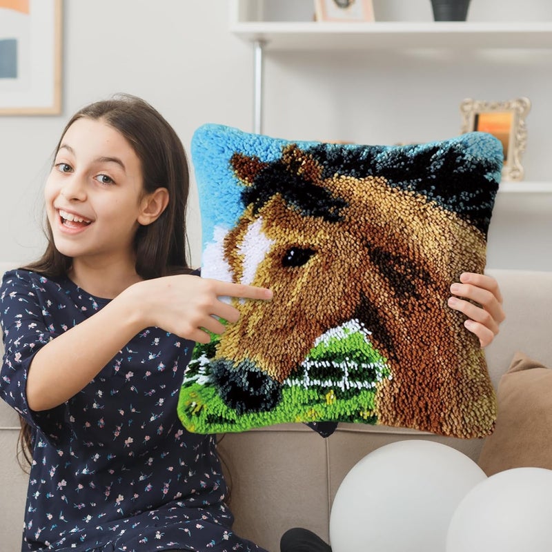 LAPATAIN Latch Hook Kits for DIY Throw Pillow Cover,Needlework Cushion Cover Hand Craft Crochet for Great Family 17X17inch(Brown Horse) - Image 4