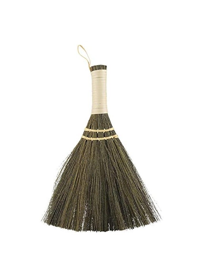 جرين تايجر فرشاة تنظيف ناعمة مضادة للكهرباء الساكنة، مكنسة يدوية مضفرة من القش، مكنسة صغيرة يدوية الصنع لتنظيف الغبار والأرضيات، مكنسة ناعمة للمنزل والأثاث والسيارة - Image 1