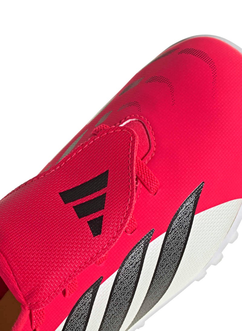 Adidas أحذية كرة القدم للأطفال برباط مرن مع لسان قابل للطي من براديتور كلوب على العشب - Image 3
