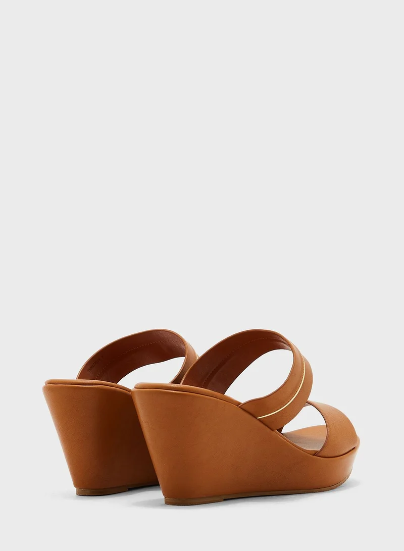 Vincci Mid Heel Wedges