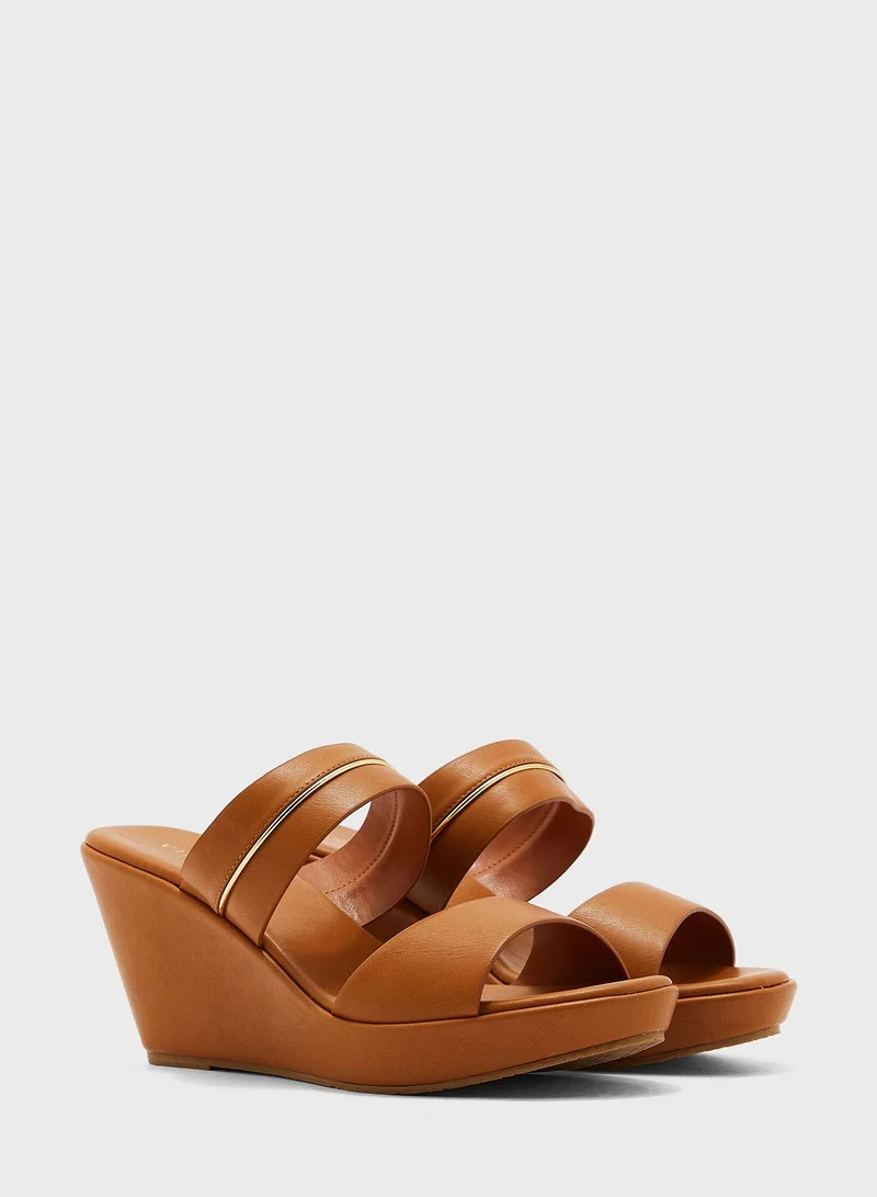 Vincci Mid Heel Wedges