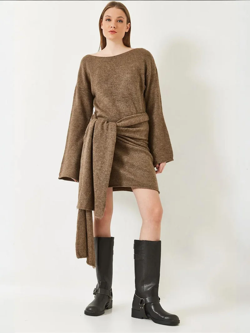 Bianco Lucci LUCCI Mini Boat Neck Fitted Dress with Bow