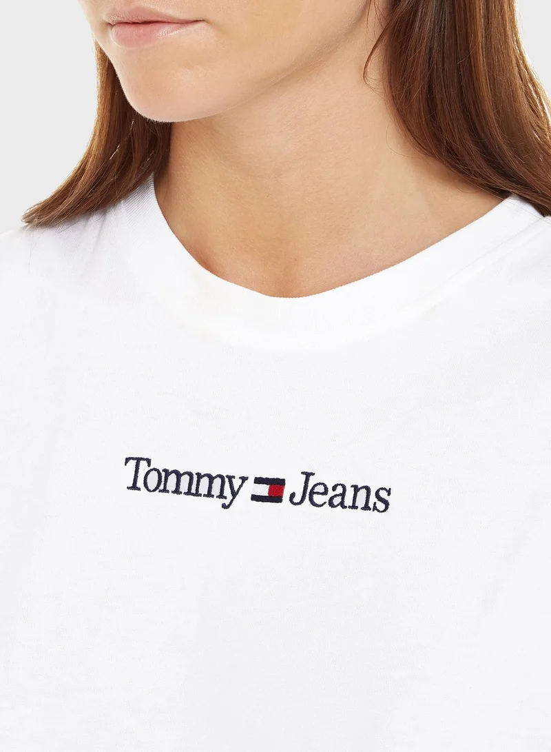 TOMMY JEANS Round Neck Logo T-Shirt